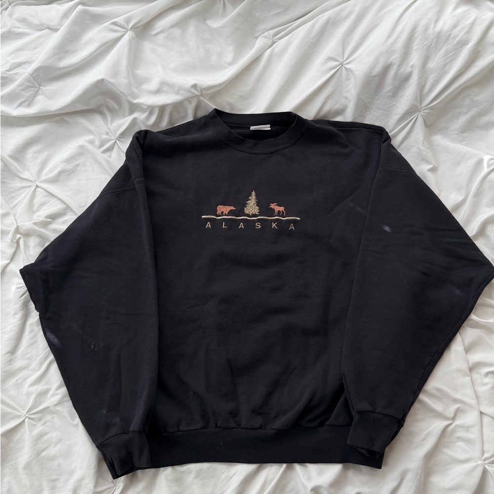 Vintage Black Alaska Graphic Men's Sweater